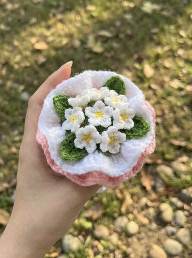 Jasmine Bloom Mini Crochet Bouquet